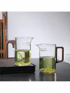 MOLORE | Tea Water Separation Glass Gong Dao Bei Simple Design