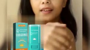 Jaysuing Sunscreen Isolation Cream Face Body Sunscreen Stick Waterproof Sweatproof Whitening Solar Blocker Spf 50+