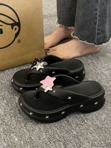 รองเท้าแตะส้นหนาสำหรับผู้หญิงในช่วงฤดูร้อน รองเท้าแตะชายหาด กันลื่น กันกลิ่น ส้นสูง รองเท้าแตะแบบสวมสบาย สไตล์ Y2K