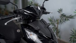 FRAMELESS PLAT NOMOR DUDUKAN 1 SET DEPAN BELAKANG plus BAUT universal vario mio beat nmax lexi aerox adv pcx fazzio fino m3 xeon supra jupiter genio dll honda yamaha suzuki kawasaki dl