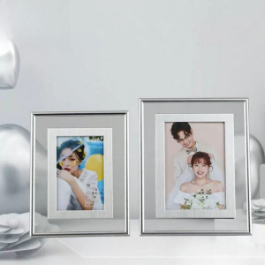 Aluminum Frame Glass Dust-proof Photo Frame