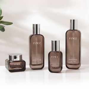 High-End Cosmetic Bottling Set: Transparent Black Skin Toner Serum Essence Mini Bottles 50g Cream Bottle for Beauty Tools