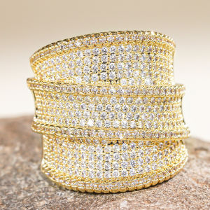 Huitan Luxury Wide Ring for Women Wedding Party Fashion Accessories Full Bright Cubic Zirconia Gold Color/Silver Color Jewelry