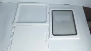 【จัดส่งจากไทย】ประตูสุนัข 2 สีให้เลือก ประตูสัตว์เลี้ยง ประตูแมว ประตูสุนัข ประตูสัตว์เลี้ยงสองทาง กันลม/ ประตูไม้ / กระจก / ม่าน ไม่มีเสียงรบกวนในการเข้าออก ราบรื่นและไม่เจ็บมือ