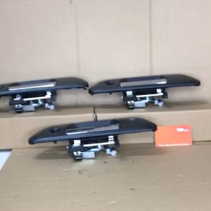 Tay Mở Nắp Bưởng Thùng Sau Không Lỗ Cam Navara NP300 14-19 | 906064JG0B
