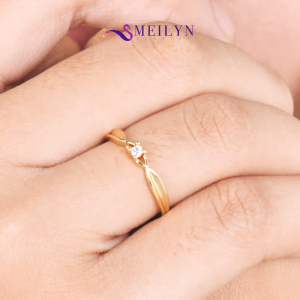 MEILYN Cincin Kasual Wanita Motif Silang Gemma GG4 Mata 1 Lapis Emas 0221250225