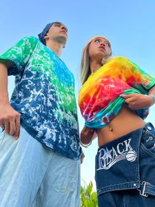 เสื้อยืดแขนสั้นผ้าฝ้ายผสม Tiedye Emotion สําหรับผู้ชายและผู้หญิงเสื้อคอกลมพิมพ์ลายพรางแฟชั่นสําหรับฤดูร้อน