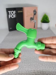 Kran Air Tancap Tembok Bak Kamar Mandi Bahan Plastik High Quality Anti Karat Dan Awet SLT 41-137