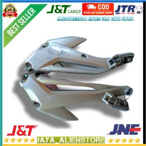 Footstep Belakang Honda Megapro New Monoshock Original Set Kanan Kiri