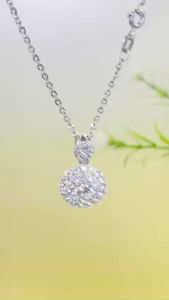 Dây chuyền bạc ý S925 xi bạch kim kiểu khế nhỏ Mặt dây chuyền bạc mạ vàng trắng kiểu tròn đều chủ 5li5 Moissanite Mỹ D/FL kiểm định GRA màu xanh và màu trắng đẹp Vòng cổ bạc xi kim thiết kế thanh lịch và đẳng cấp - KIM LỘC PHÁT DKN01