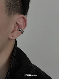 Original Dark Shadow Series Crown Shaped Mens Ear Cuff Single Piece No Hole ต่างหู High End Feeling Ear Bone Clip Cool Guy