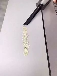 Máy hút bụi cầm tay mini không dây máy hút bụi lực mạnh hút bụi oto máy tính