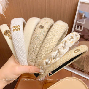 เข็มขัดผมสไตล์เกาหลีสีขาวอ่อนสำหรับผู้หญิง 2023 ใหม่ ขอบกว้าง ทรงหัวสูง เครื่องประดับผม เครื่องประดับแฟชั่น เครื่องประดับผม