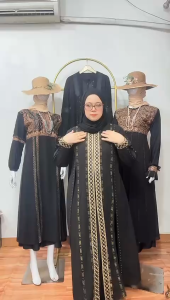 Gamis Abaya Turkey Arumi Hitam Polos Dan Hitam Gold   Mewah Jersey Combinasi Ceruty TERBARU
