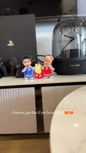 【Birthday Collection】Customised Shaking Head Decor Cute Solar Battery Dual Mode Acrylic Personalised Gift Bobblehead