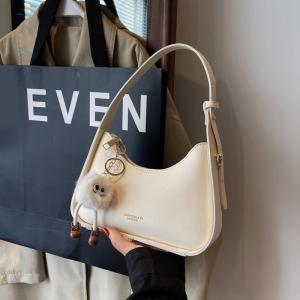 Tas Selempang Wanita: Tas Shoulder & Handbag Wanita