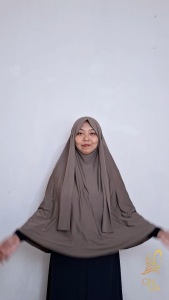 Jilbab Instan Syari Jumbo – Hijab French Khimar Bergo Jersey Polos Cadar Lepas Pasang & Tali 4 Look