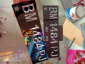 plat mobil || angka segi 5 chrom || hrga trmauk 2buah dpn/blkng || logo laser