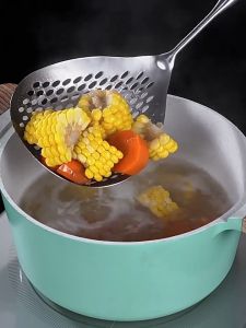 กระชอนกรองน้ำมัน กระชอนตักอาหาร กระชอนสแตนเลส กระชอนลวกผัก สแตนเลส กระชอนตักของทอด กระชอนลวก ด้ามจับไม้ อเนกประสงค์ พร้อมส่ง