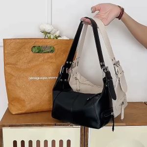 New Design Leather Shoulder bag original womens zipper portable armpit Handbag Leisure Solid Color Baguette bag