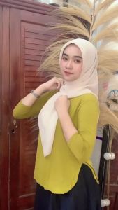 baju polos oval cewek termurah terlaris kaos distro lengan panjang 7/8 wanita terbaru 2024 kaos korean style