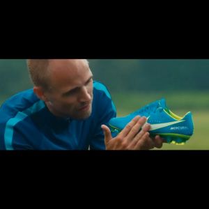 จัดส่งจากกรุงเทพ มาใหม่2024 รองเท้าสตั๊ด รองเท้าฟุตซอล เหมาะกับเล่นฟุตบอลกลางแจ้ง รองเท้าฟุตบอลผู้ชาย ราคาถูก