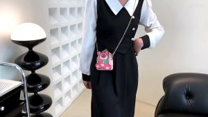 Túi đeo chéo mini hình gấu dâu Lotso Fullbox Túi da PU móc khóa họa thiết Gấu hồng cute _ Ting Ting