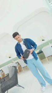 Sling Bag Anti Air Waterproof Multifungsi Tas Selempang Pria Wanita Keren dengan 3 Mode