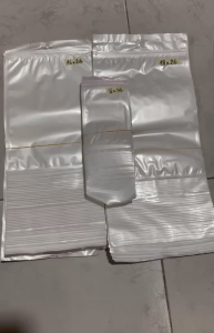 SET 20 túi zip trắng 1 mặt trong kích thước 18cm x 26cm 16cm x 24cm 8cm x 14cm