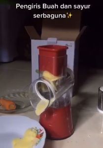 SHENAR PARUTAN PENGIRIS PEMOTONG PUTAR BUAH SAYUR DAN BAWANG MANUAL 3 PISAU 1 HANDLE SERBAGUNA ANTI SLIP
