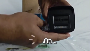 HiLook กล้องวงจรปิด IP CCTV รุ่น IPC-B140HA-LUF/SL ความละเอียด 4MP พุดโต้ตอบได้ ภาพสี 24ชม.