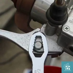 Multifunctional Torx Wrench Self-Tightening Universal Adjustable Multi-Purpose Ideal for Automotive Use High Quality