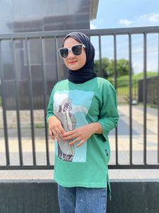Atasan Wanita Oversize Atasan Wanita Belah samping Atasan Wanita kekinian Atasan motif Wanita terbaru-