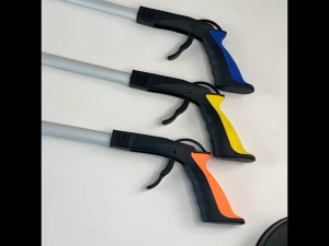 Grabber Reacher Tool 32 Inch Foldable Pick Up Stick Trash Claw Grabber Tool