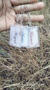 Gantungan Kunci Akrilik Kustom Nama