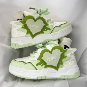 Original Dopamine Heart Shaped Bread Shoe Womens Thick Bottom Sports Shoes Casual All Match Student Flats Autumn Design