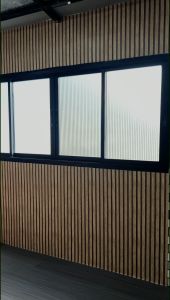 ยาว2เมตร ฟิล์มติดกระจก สุญญากาศ ลายลอนแก้ว กันคนมอง ลดแสงแดด เพิ่มความเป็นส่วนตัว ติดง่าย ลอกออกไม่ทิ้งคราบ สติกเกอร์ติดกระจก Window film PVC ฟิล์มติดกระจกบ้าน สติ๊กเกอร์ติดกระจกบ้าน