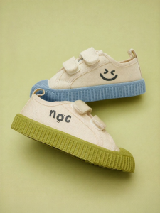 happy nocnoc | Rainbow Sole Low-cut Slip-resistant Indoor Shoes for Boys and Girls with Magic Tape