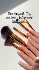 FEMME || SALSA Abrakada Brush - Kuas Make Up Set Brush Pemula Alat Rias Lembut | Powder Brush | Eye Shadow Brush | Highlighter Fan Brush | 3-in-1 Foundation Brush + Small Angled brush + EXTRA Spoolie