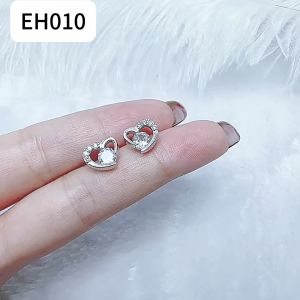 BWjewerly   ราคาต่อคู่  ต่างหูรูปหัวใจ น่ารักและทันสมัย ต่างหูเพชร ต่างหูผู้หญิง บรรจุภัณฑ์กล่องของขวัญ