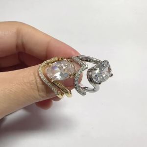Huitan 2Pcs/Set Women Ring Elegant Layering Wedding Engagement Noble Accessories Party Fashion Inlaid Shiny CZ Lady Jewelry