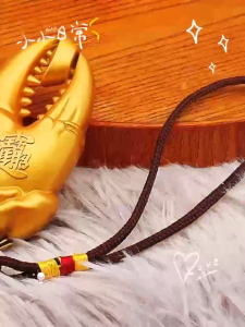 Crab claw keychain with money in hand lucky charm for car keychain