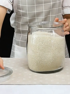 Wide Mouth Glass Jars with Lids for Kitchen Storage Clear Glass Containers for Cookies Candies Flour