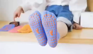 KIDS ADULTS ANTI-SLIP SOCKS COTTON YOGA SOCKS PARENT-CHILD TRAMPOLINE SOCK SPORTS FLOOD SOCKS SOCKING SUKAN BUDAK C