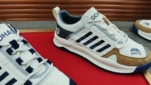 Lexier Sepatu Sneakers Pria Sepatu Model Terbaru Sepatu Berkualitas Original Sepatu Style Korea Sepatu Trendi Kekinian Sepatu Olahraga Sporty Sepatu Kasual Import Sepatu Keren Untuk Bergaya Sepatu Ringan Nyaman Dipakai Sepatu Termurah Terlaris SP-17