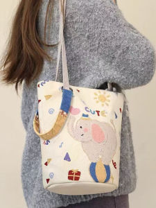 กระเป๋าถือทรงถังสุดน่ารักแบบสะพายข้าง เวอร์ชั่นไฮเอนด์สำหรับผู้หญิง กระเป๋าถือสำหรับเดินทางที่มีสไตล์และอเนกประสงค์