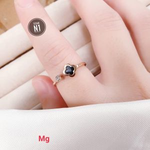RinaXp- Cincin Clover Bunga Hitam Kecil Permata Zircon Titanium Anti Karat