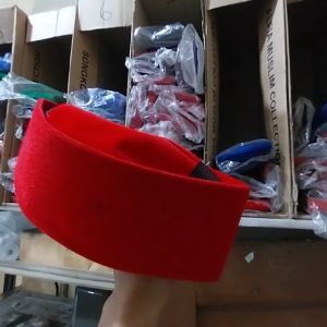 Songkok Merah Cabe Peci Spon: Desain & Penggunaan