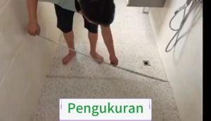 Stiker Lantai Tebal Kamar Mandi Tahan Air Berperekat 60x200cm: Wallpaper Kamar Mandi Anti Licin Stiker Lantai Ubin