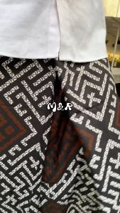 Sarung Batik Pria: Memahami Jenis & Cara Menggunakannya